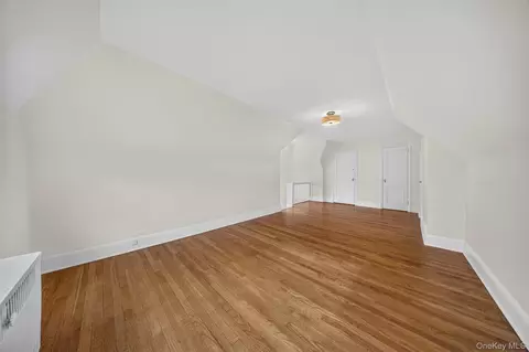 Bedroom - 168-09 29th Ave, Flushing, NY 11358 photo 5 of 5