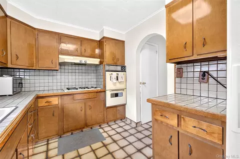 Kitchen - 168-09 29th Ave, Flushing, NY 11358 photo 1 of 2