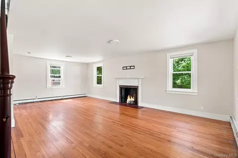 Living - 168 Jackson St, Fishkill, NY 12524 photo 2 of 6