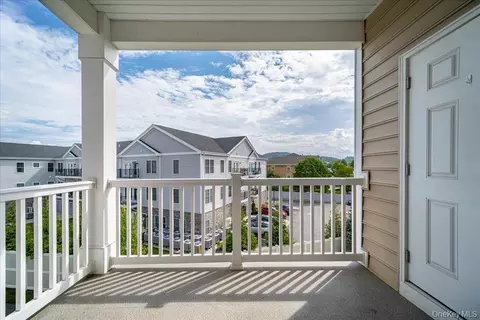 Exterior - 732 Regency Dr #732, Fishkill, NY 12524 photo 4 of 9