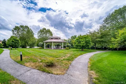 Exterior - 732 Regency Dr #732, Fishkill, NY 12524 photo 8 of 9