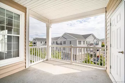 Exterior - 732 Regency Dr #732, Fishkill, NY 12524 photo 3 of 9