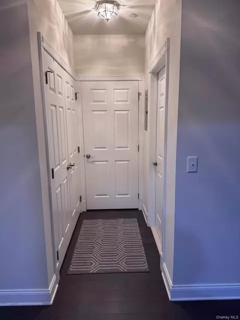 Entry Way - 622 Regency Dr, Wappinger, NY 12524 photo 3 of 6