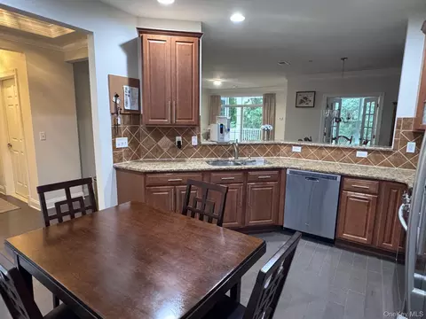 Kitchen - 622 Regency Dr, Wappinger, NY 12524 photo 1 of 2