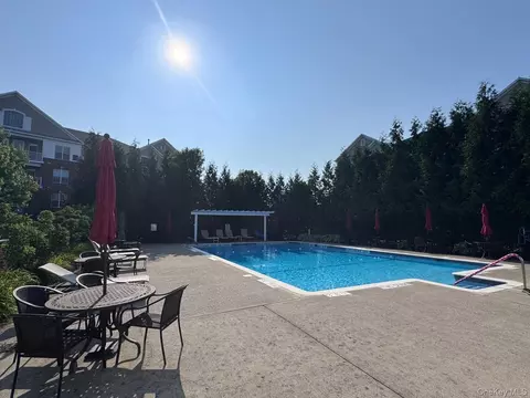 Exterior - 622 Regency Dr, Wappinger, NY 12524 photo 3 of 3
