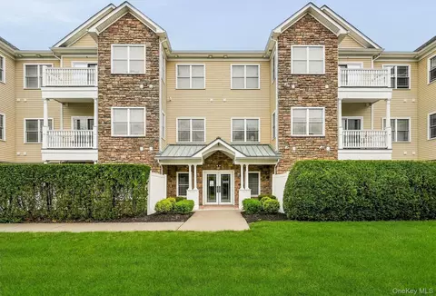 1309 Views Way, Ramapo, NY 10970