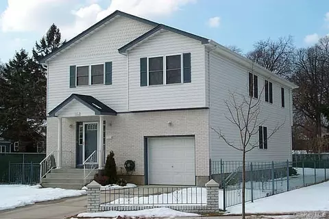 356 Woodfield Rd, West Hempstead, NY 11552