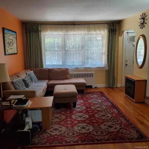 1162 Adee Ave, New York, NY 10469
