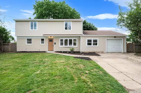 532 French Ave, North Babylon, NY 11703
