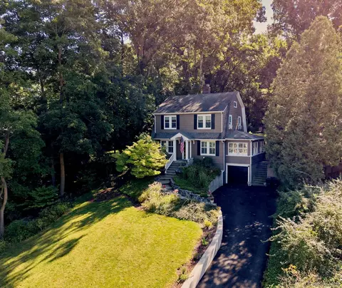 22 Hillside Ave, Katonah, NY 10536