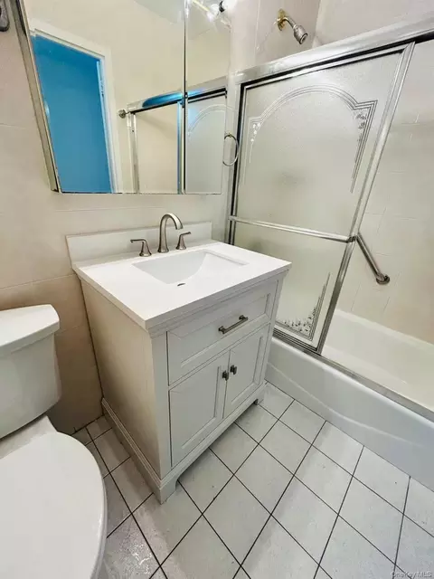 Bath - 138-35 Elder Ave UNIT 9DA, New York, NY 11355 photo 2 of 2