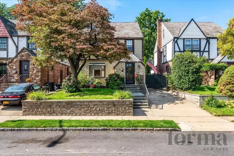 5022 Overbrook St, New York, NY 11362