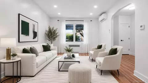 2539 Yates Ave, New York, NY 10469
