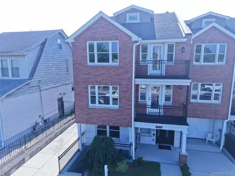 37-12 Francis Lewis Blvd, Bayside, NY 11361