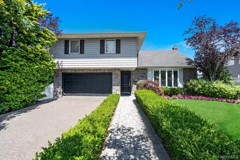 676 Derby Ave, Woodmere, NY 11598