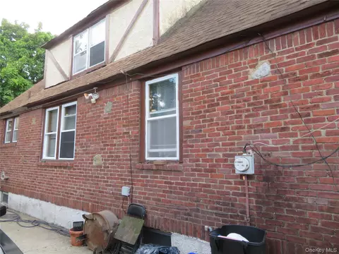 740 Wesley St, Baldwin, NY 11510 photo 3