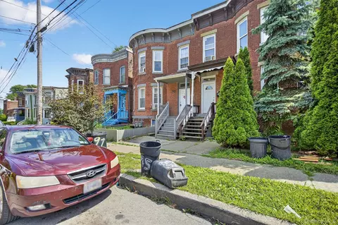 91 Carson Ave, Newburgh, NY 12550