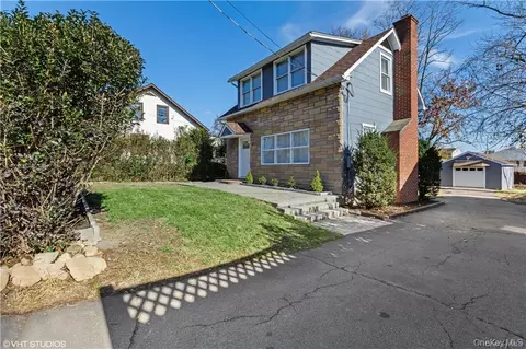 235 N Highland Ave, Orangetown, NY 10960