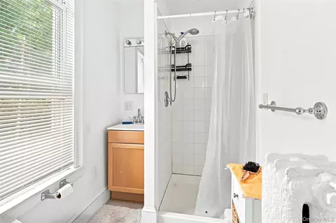 Bath - 1095 Boston Post Rd, Rye, NY 10580 photo 2 of 3