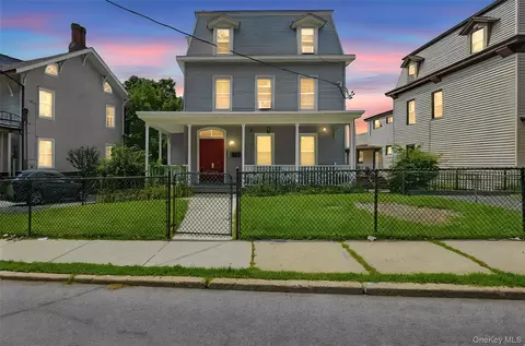 Exterior - 1095 Boston Post Rd, Rye, NY 10580 photo 2 of 3