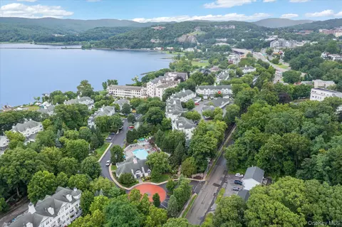 View/Area - 414 Highridge Ct, Peekskill, NY 10566 photo 1 of 2