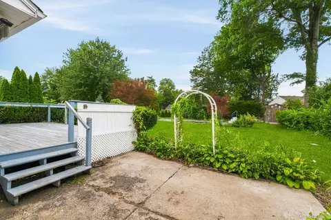 Exterior - 4 Broadview Rd, Poughkeepsie, NY 12603 photo 7 of 21