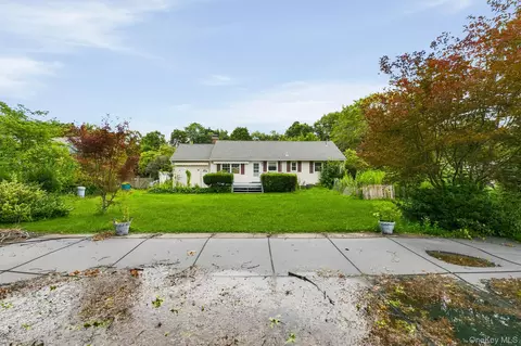 Exterior - 4 Broadview Rd, Poughkeepsie, NY 12603 photo 19 of 21