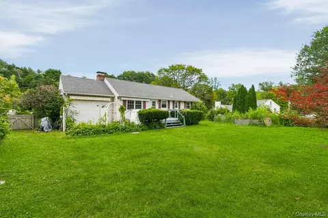 Exterior - 4 Broadview Rd, Poughkeepsie, NY 12603 photo 16 of 21
