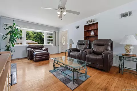 Living - 4 Broadview Rd, Poughkeepsie, NY 12603 photo 2 of 2