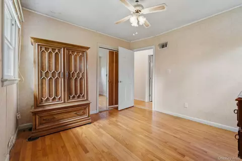Bedroom - 4 Broadview Rd, Poughkeepsie, NY 12603 photo 4 of 7