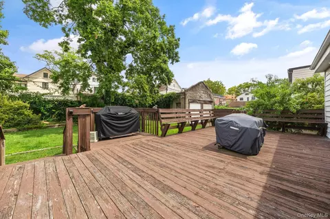 Exterior - 3011 Murray St, Flushing, NY 11354 photo 6 of 6