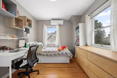 Bedroom - 3011 Murray St, Flushing, NY 11354 photo 2 of 3