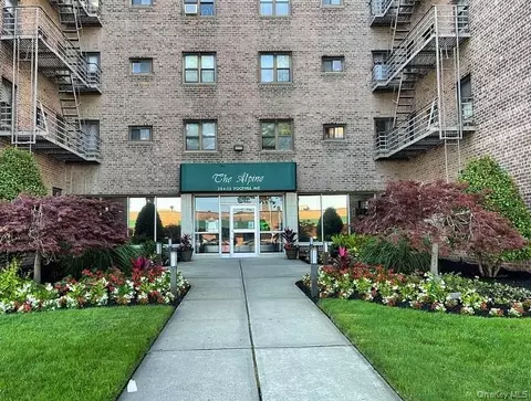 204-15 Foothill Ave # A34, New York, NY 11423