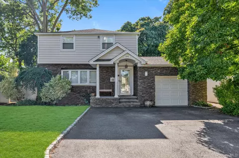 1992 Merrick Ave, Merrick, NY 11566