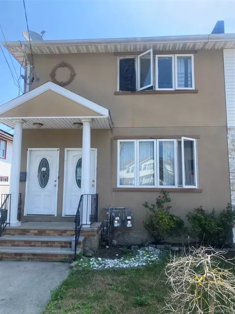 558 Beach 67th St, Arverne, NY 11692