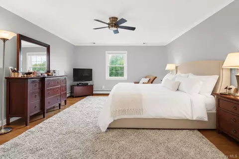 Bedroom - 39 Park Dr, Ossining, NY 10562 photo 4 of 5