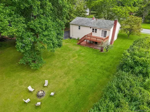 Exterior - 5 Mcgarrah Rd, Monroe, NY 10950 photo 13 of 16