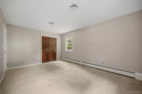 Bedroom - 5 Mcgarrah Rd, Monroe, NY 10950 photo 4 of 7