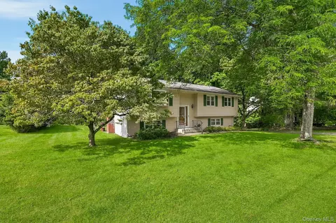 Exterior - 5 Mcgarrah Rd, Monroe, NY 10950 photo 16 of 16