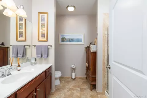 Bath - 54 Barley Ln #54L, Patchogue, NY 11772 photo 2 of 4