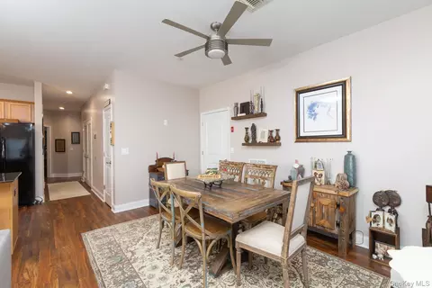 Dining - 54 Barley Ln #54L, Patchogue, NY 11772 photo 1 of 2