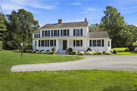 81 Springhurst Rd, Bedford Hills, NY 10507