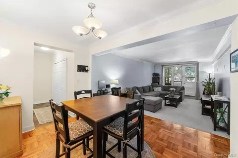 315 King St #1B, Port Chester, NY 10573