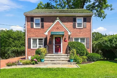 34 Keats Ave, Greenburgh, NY 10530
