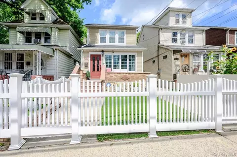 156-03 111th Ave, Jamaica, NY 11433