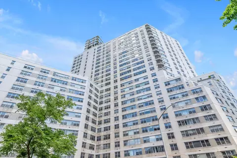 125-10 Queens Blvd #911, New York, NY 11415