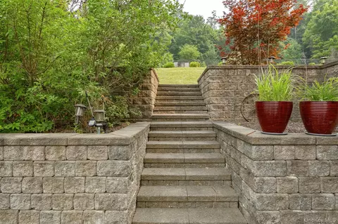 Exterior - 192 E Hook Rd, East Fishkill, NY 12533 photo 8 of 11