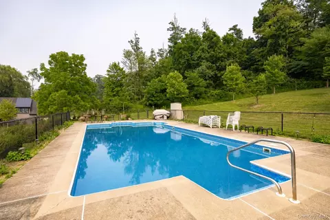 Exterior - 192 E Hook Rd, East Fishkill, NY 12533 photo 4 of 11