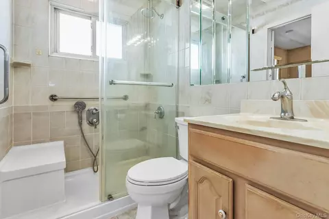 Bath - 8 Gerhard Rd, Plainview, NY 11803 photo 2 of 3