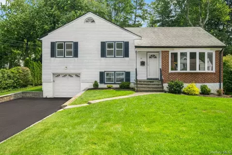 21 Primrose Ave, Scarsdale, NY 10583